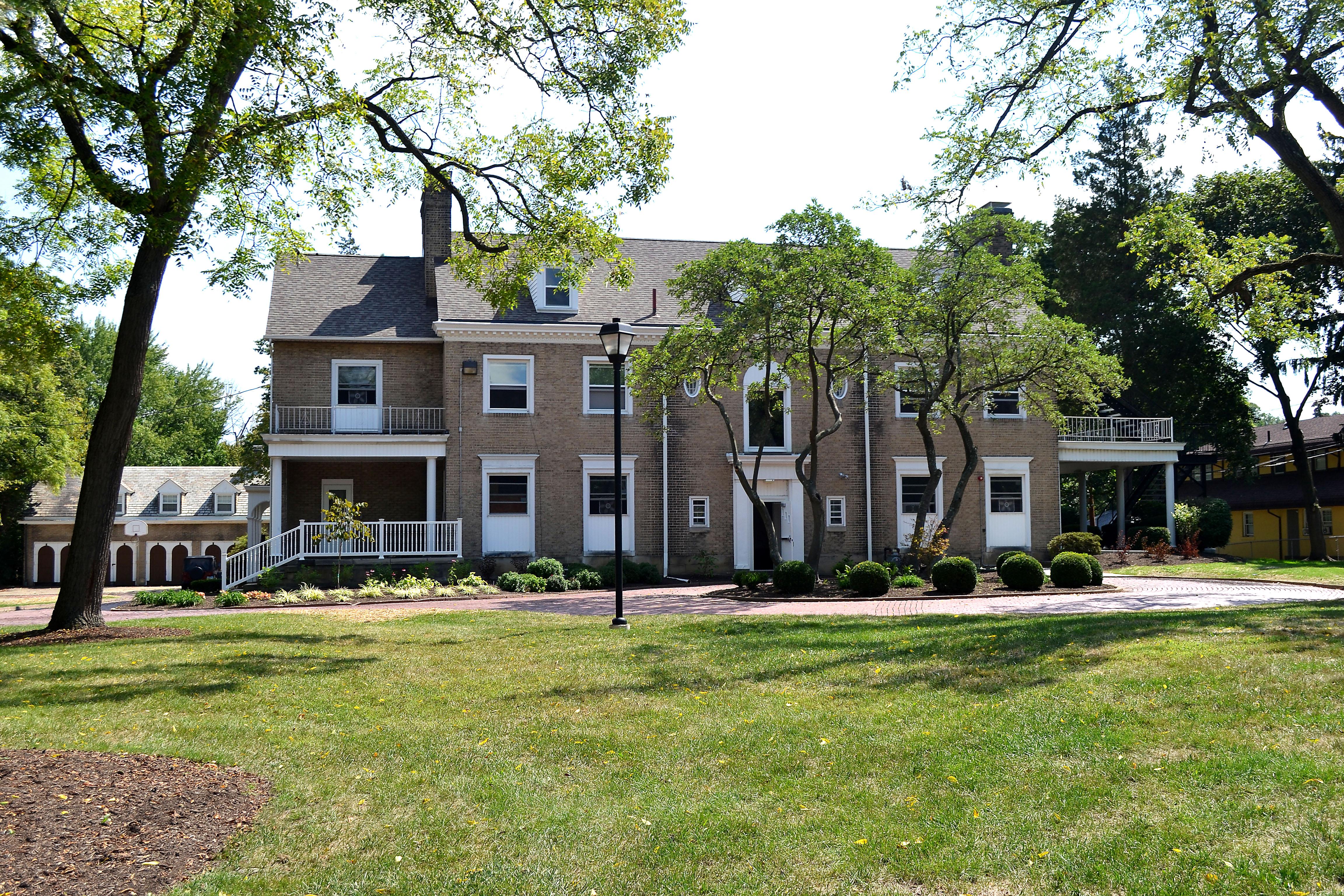 Phi Kappa Tau House